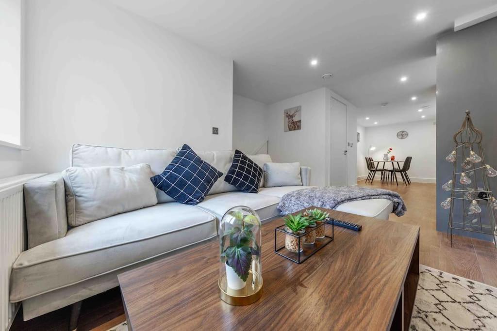 Holiday Home Sleep 8 Central London 9Elms Екстериор снимка