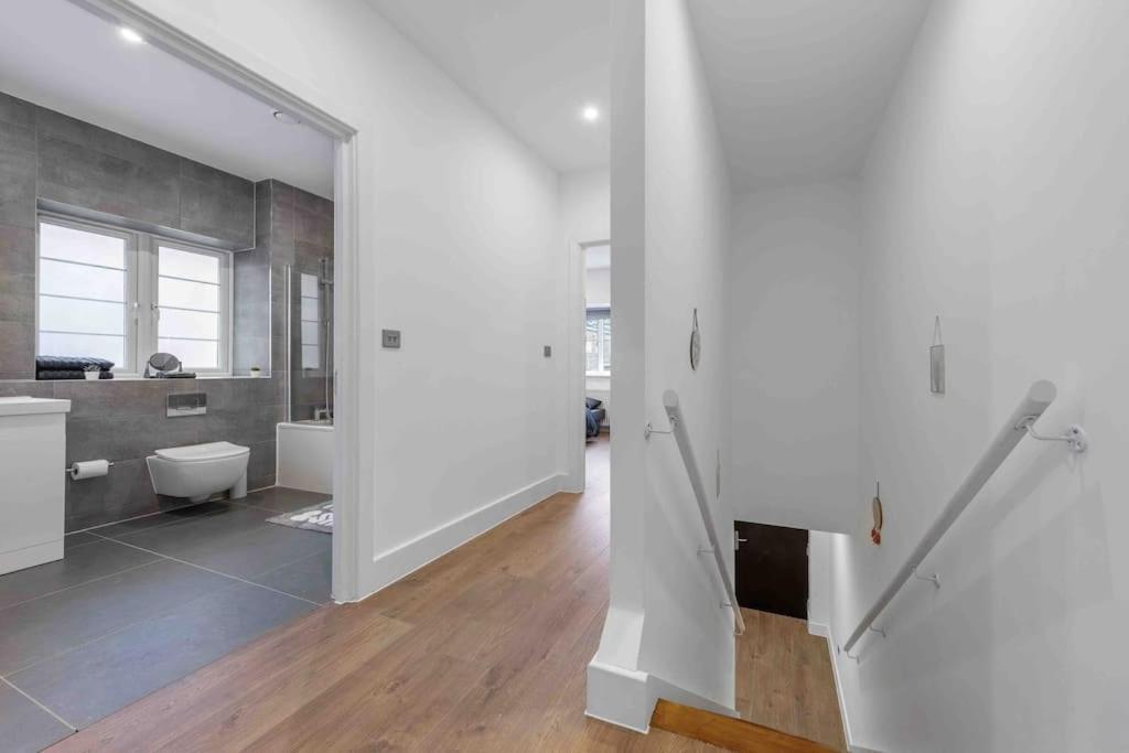 Holiday Home Sleep 8 Central London 9Elms Екстериор снимка