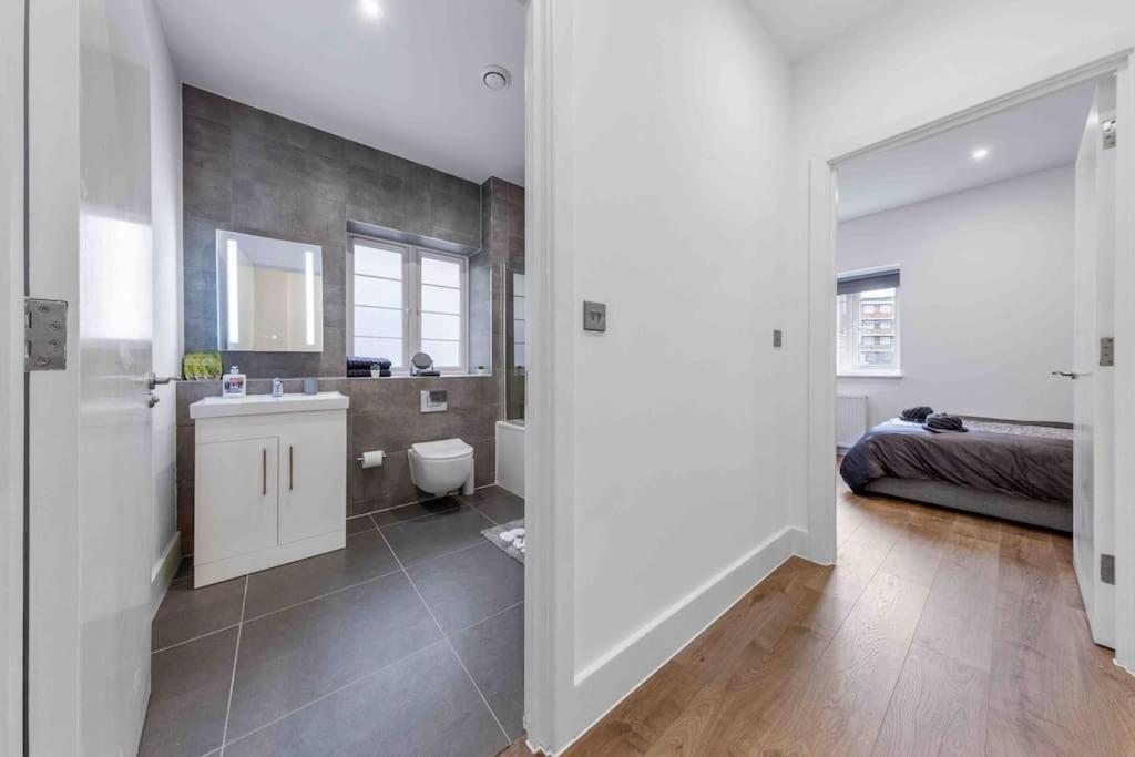 Holiday Home Sleep 8 Central London 9Elms Екстериор снимка