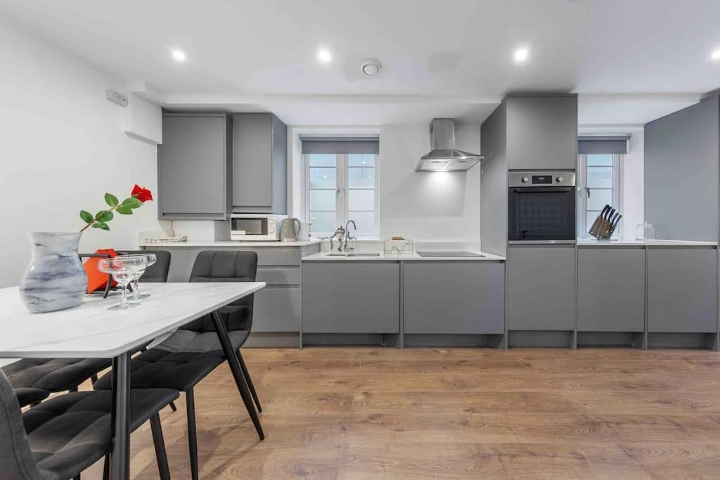 Holiday Home Sleep 8 Central London 9Elms Екстериор снимка