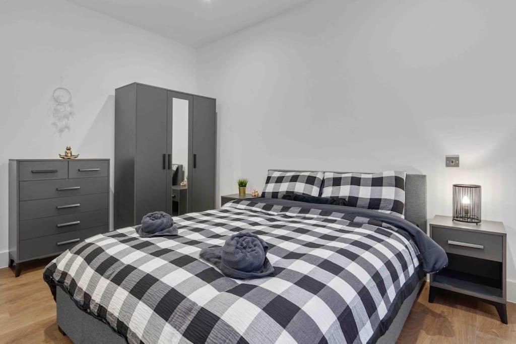 Holiday Home Sleep 8 Central London 9Elms Екстериор снимка